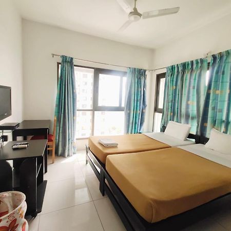 Private Rooms In Blue Ridge Hinjawadi Εξωτερικό φωτογραφία